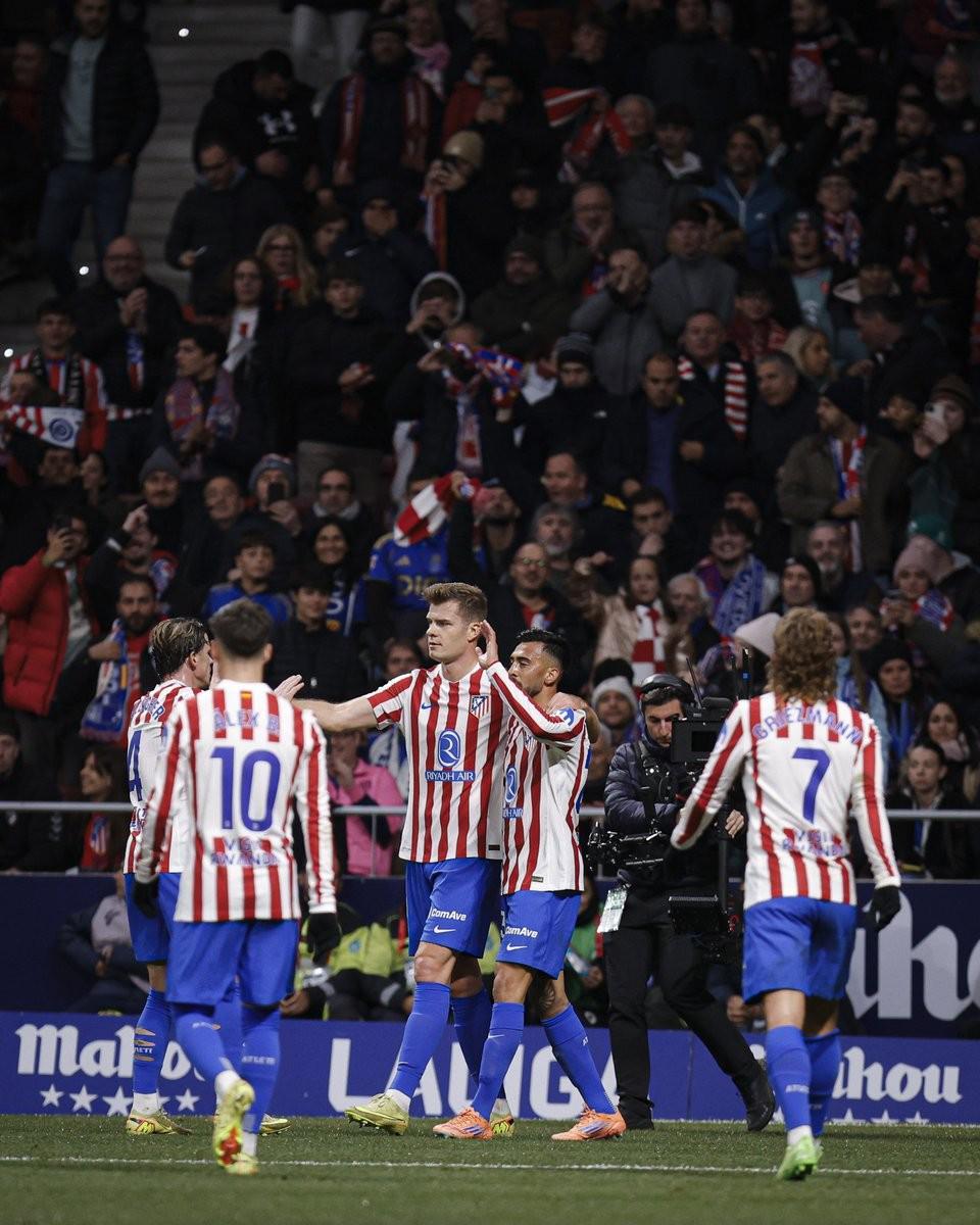 灾难！詹皇最后上场当卧底，13秒失误+不防守葬送湖人，东契奇带不动他