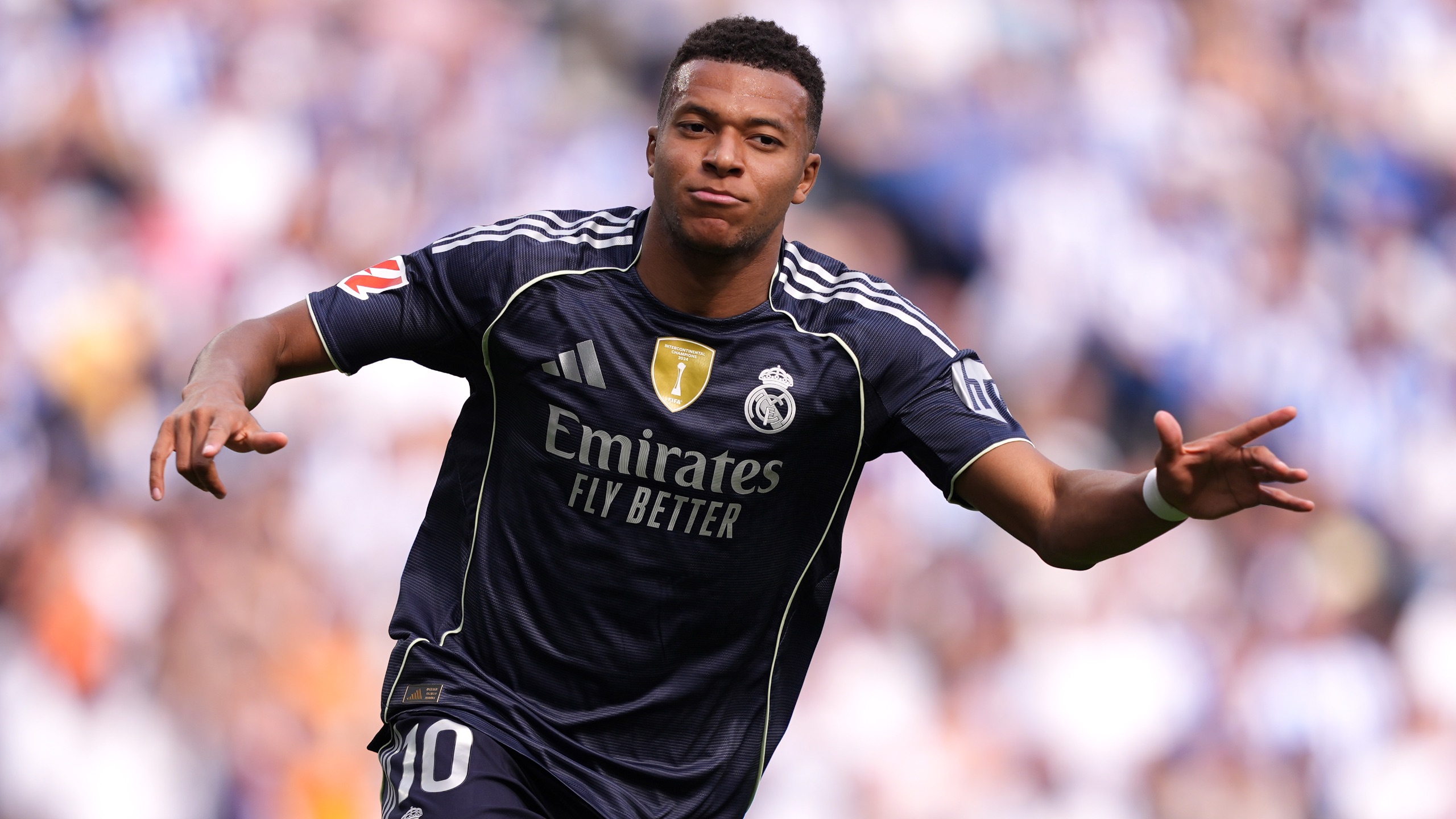 国际足联发布裁判新规范引关注