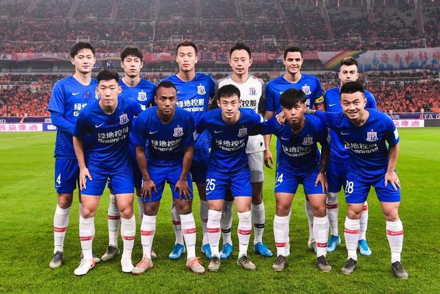 勇士主场力克雄鹿，库里砍下31分全队表现亮眼